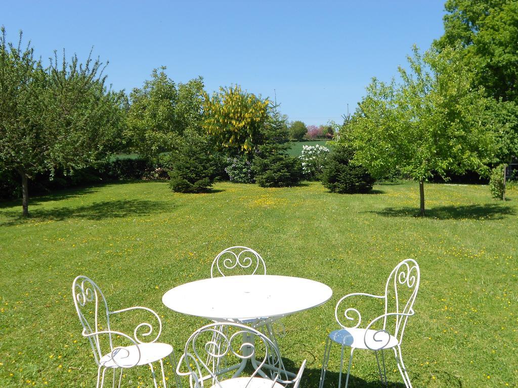 Au Coeur D'Origny Bed and Breakfast Couches Εξωτερικό φωτογραφία