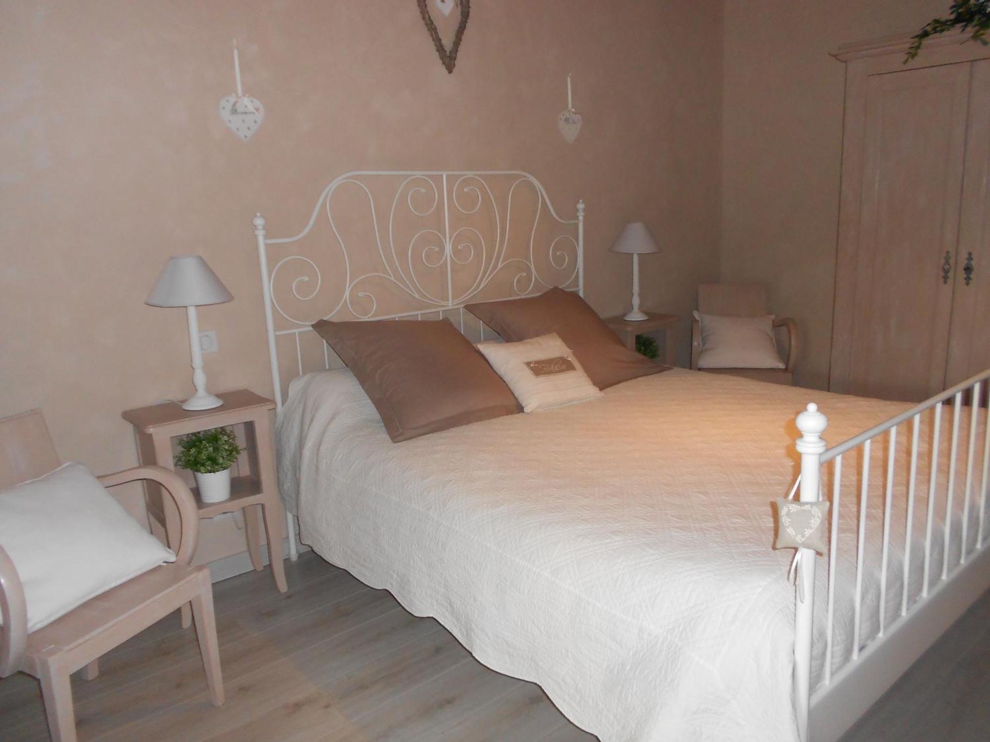 Au Coeur D'Origny Bed and Breakfast Couches Εξωτερικό φωτογραφία